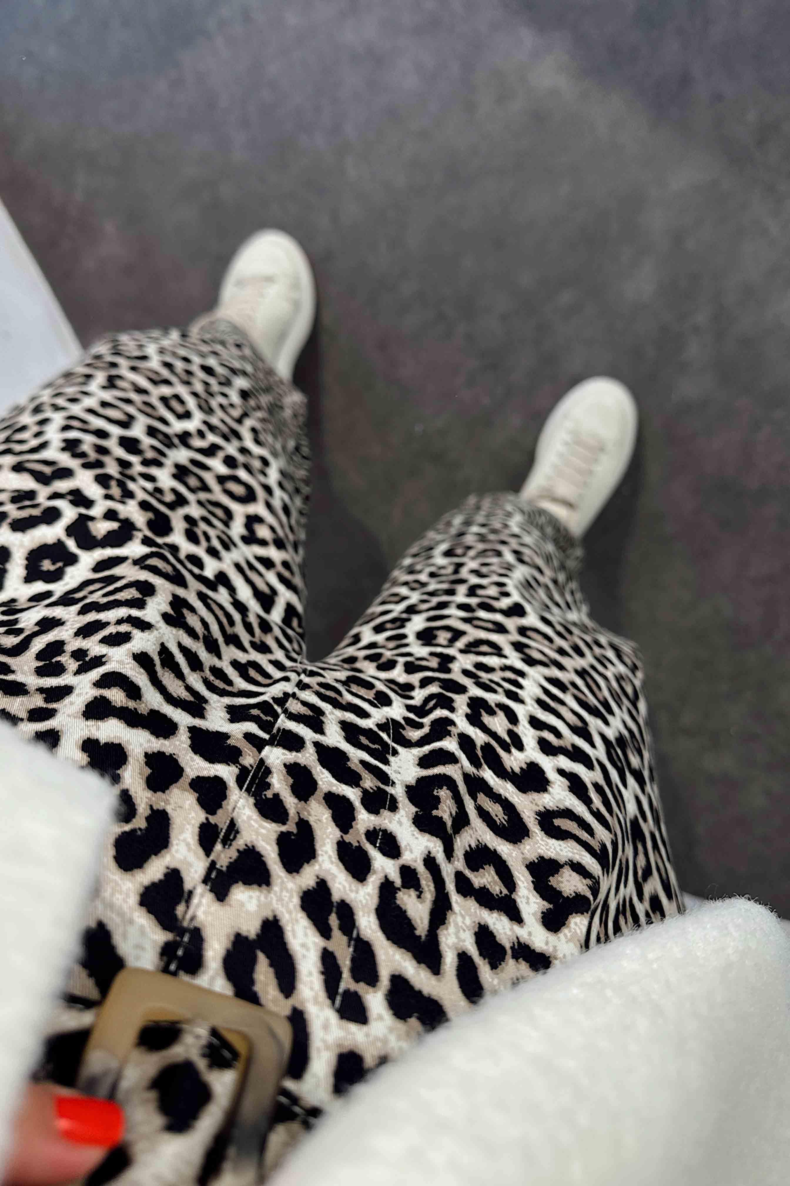 Kemer Detaylı Havuç Model Leopar Pantolon Siyah