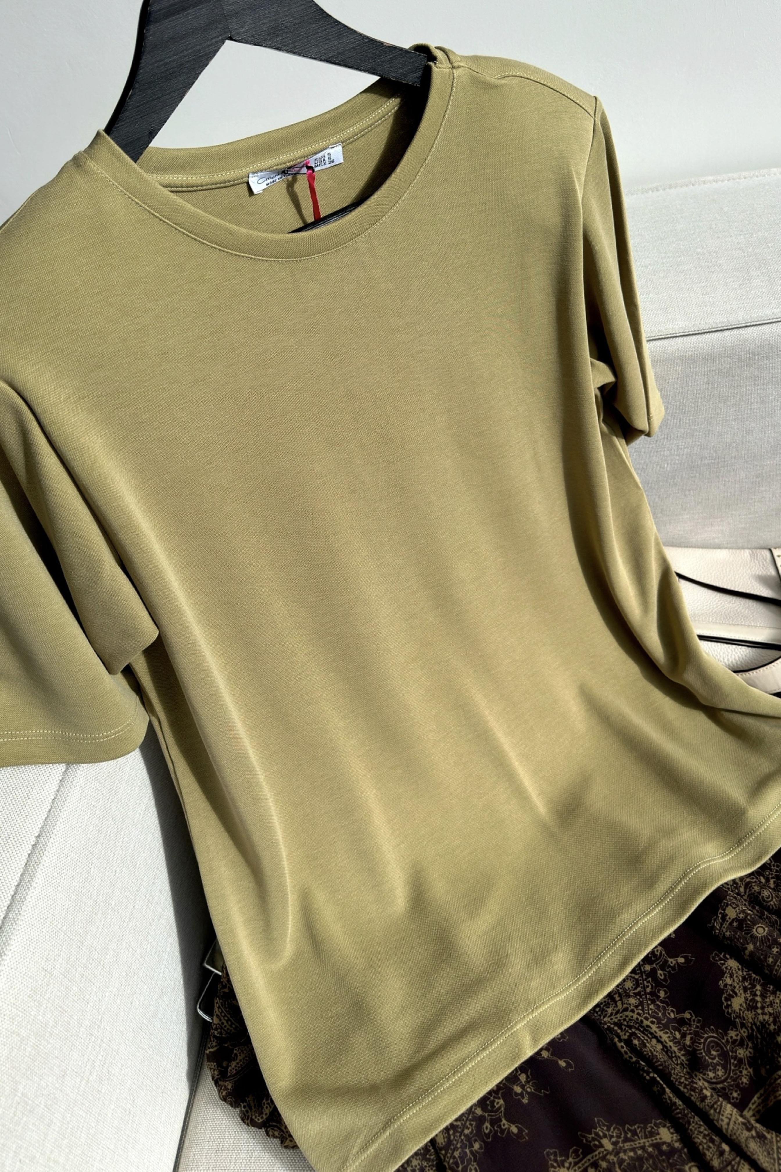 Lüks Kalite Vatkalı Basic Bluz Olive