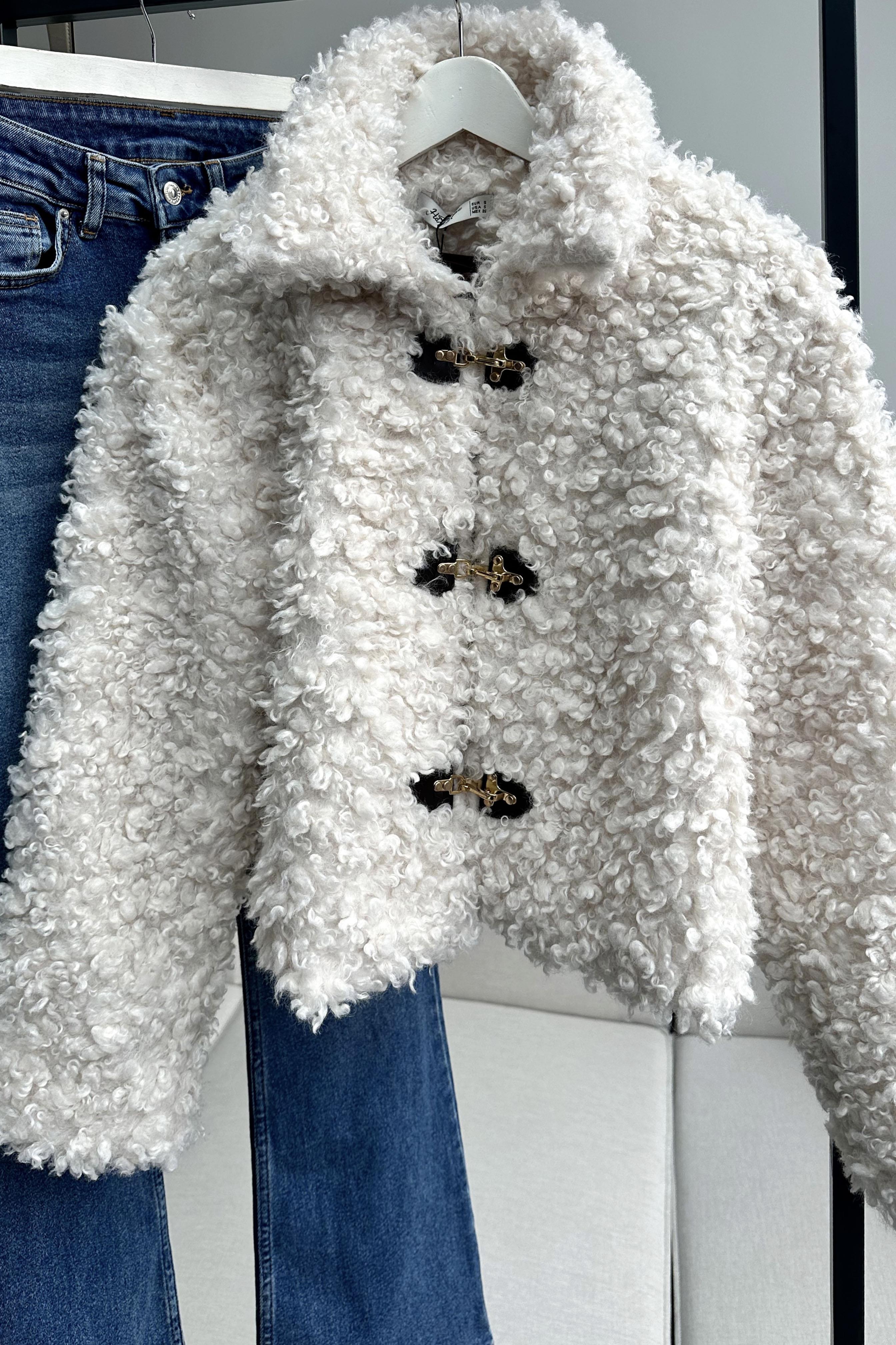Massi Model Gold Kanca Detaylı Teddy Mont Ekru