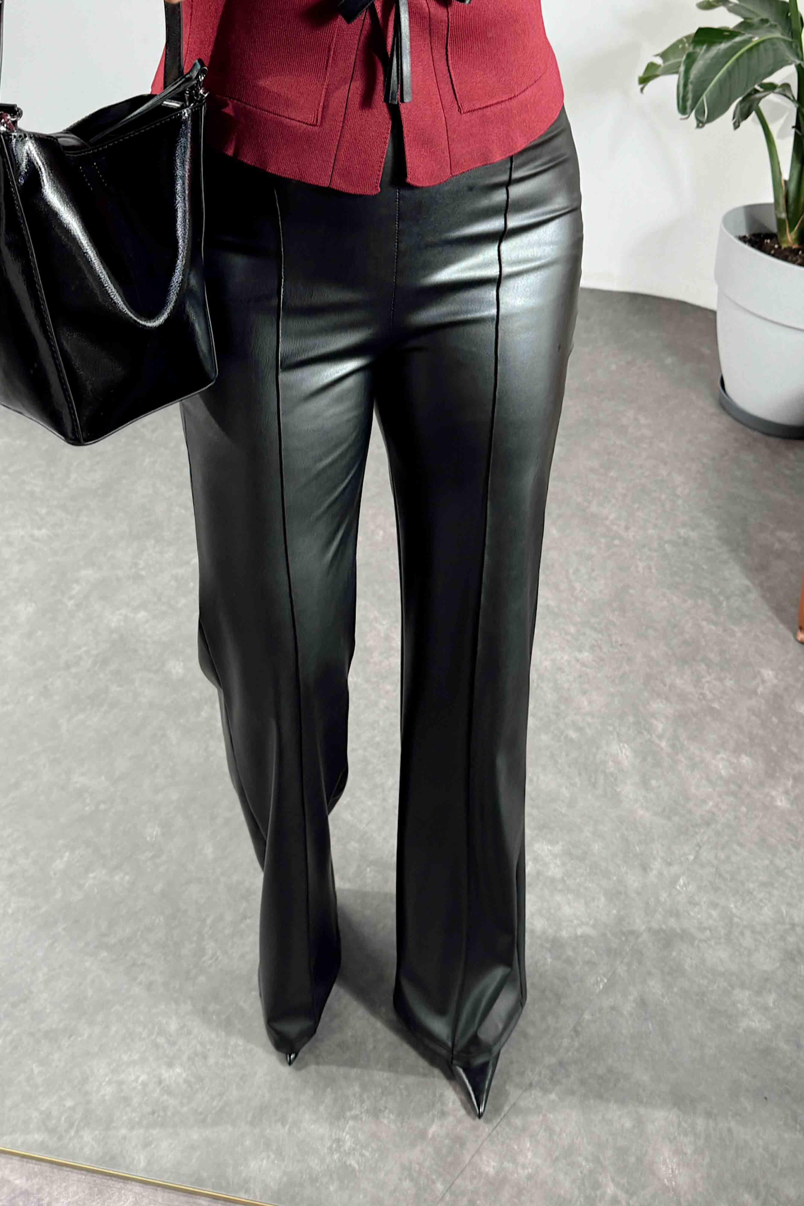 Premium Kalite Önü Çimalı Şardonlu Kadın Deri Pantolon Siyah