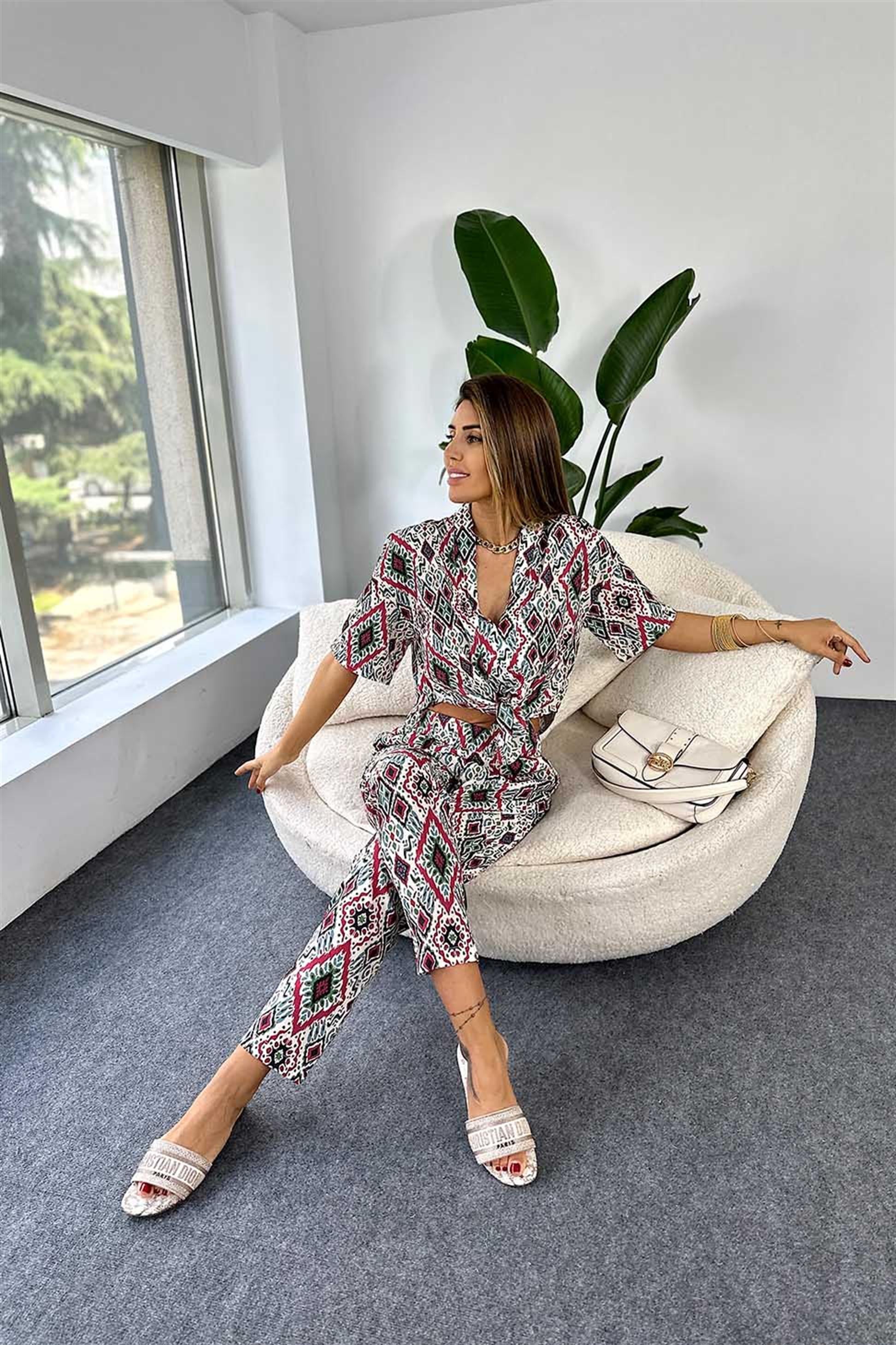 Şal Yaka Beli Bağlamalı Renkli Kimono Takım Yeşil