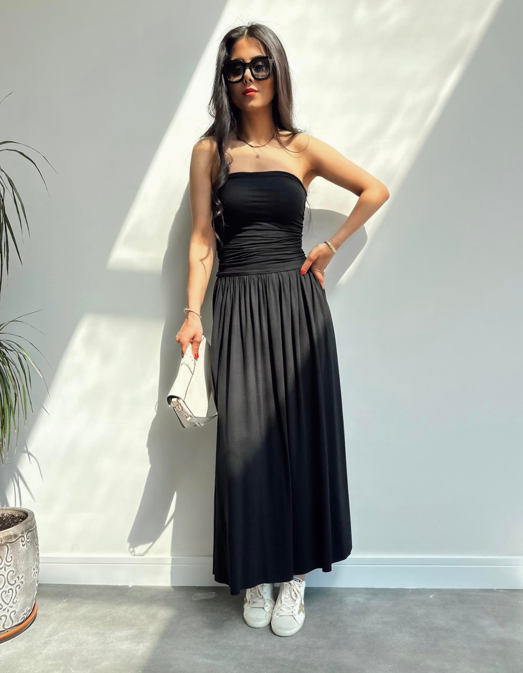 Siyah Büzgülü Straplez Maxi Elbise