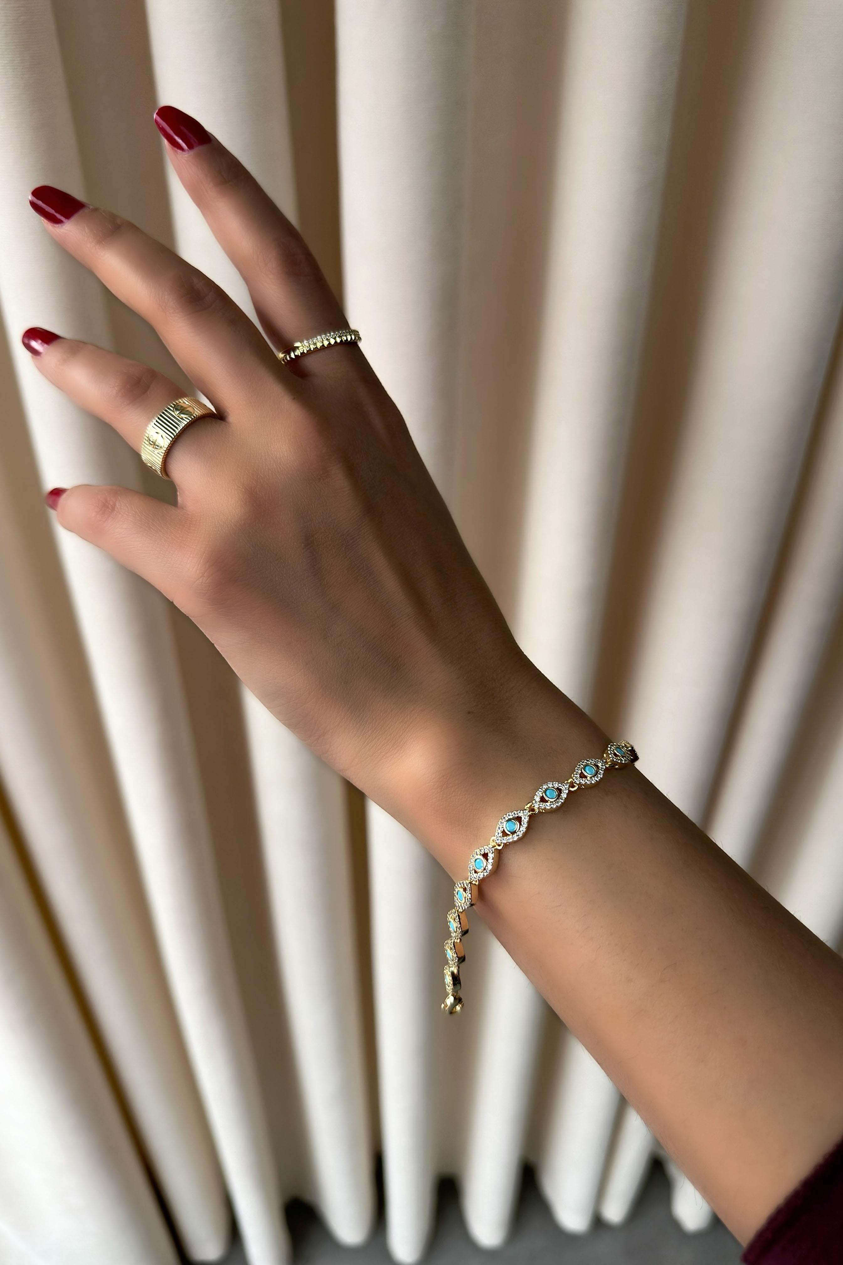 Xuping Oval Model  Mavi Zirkon Taşlı Bileklik Gold