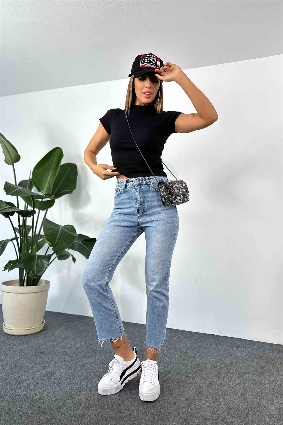 %100 Pamuk İnce Fitilli Body Bluz Siyah