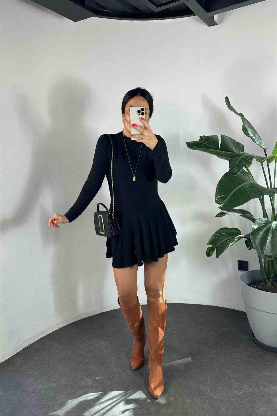 Asimetrik Fırfır Detay Volanlı Mini Kadın Elbise Siyah