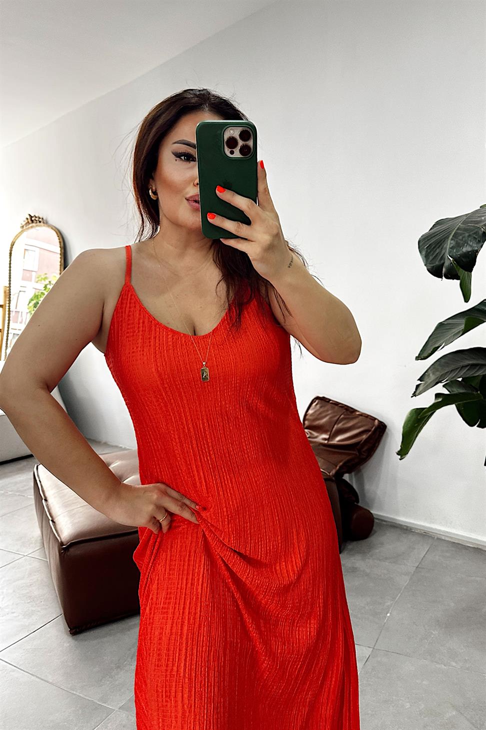 Ayarlanabilir Askılı Likralı Krinkıl Elbise Nar Çiçeği