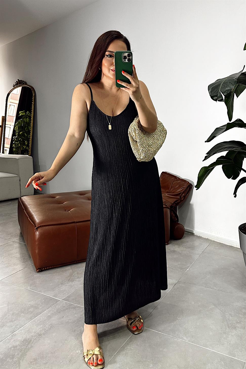 Ayarlanabilir Askılı Likralı Krinkıl Elbise Siyah