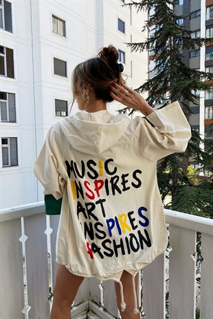 Bej Naturel Kumaş Music Art Yazı Figürlü Oversize Ceket