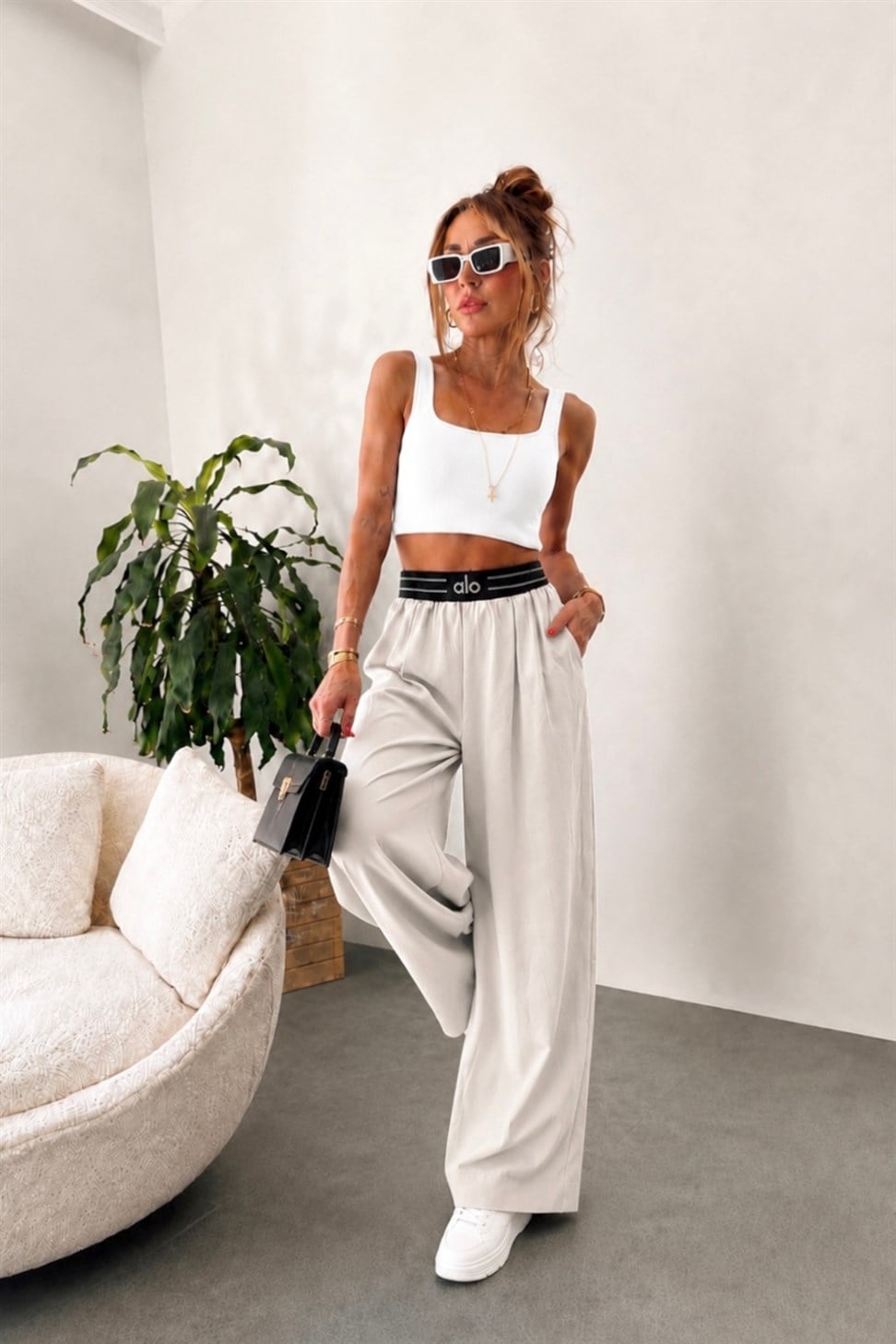 Beli Lastik Detaylı Tensel Kumaş Tiril Pantolon Taş