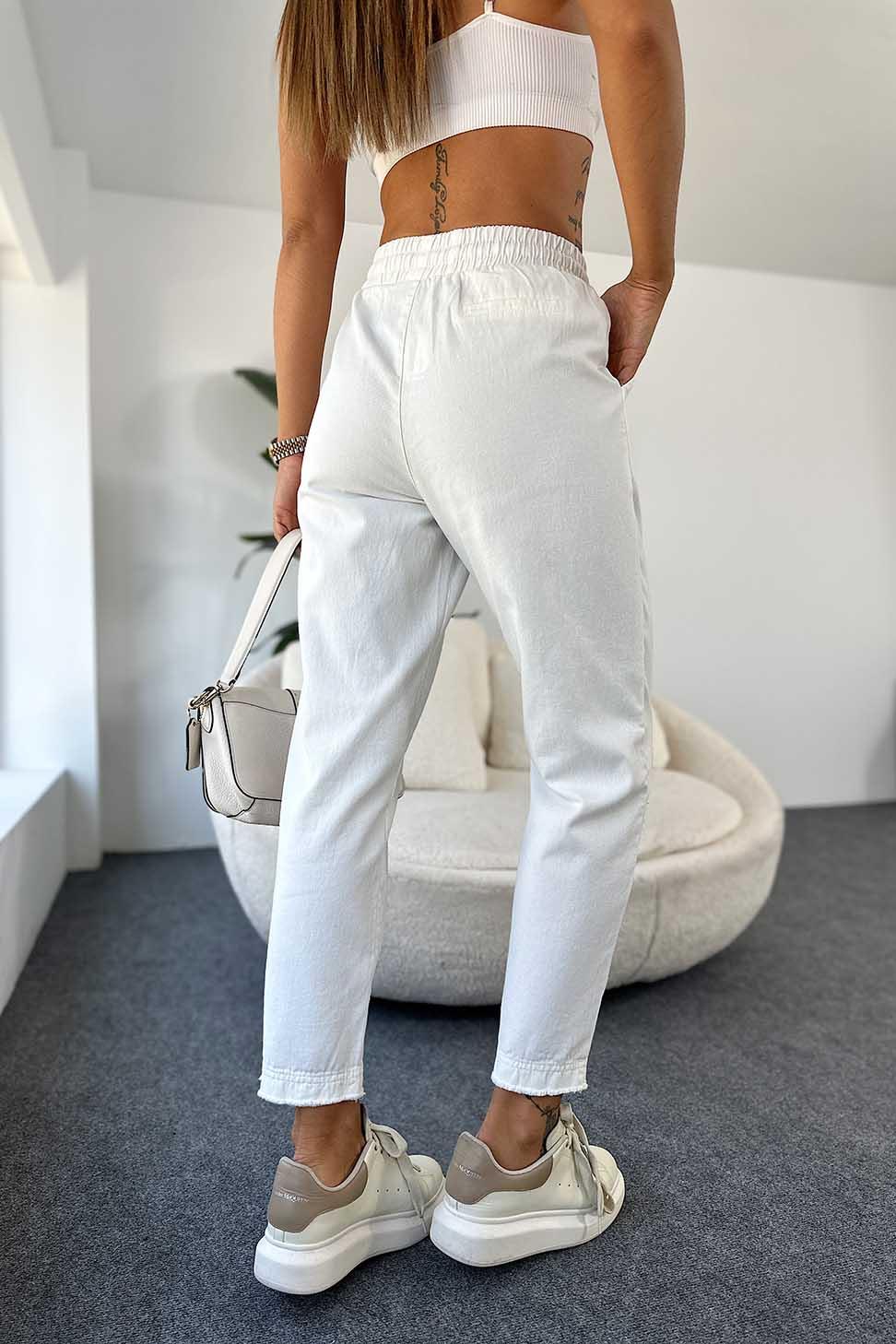 Beli Lastik ve İpli Püskül Detay Gabardin Pantolon Beyaz