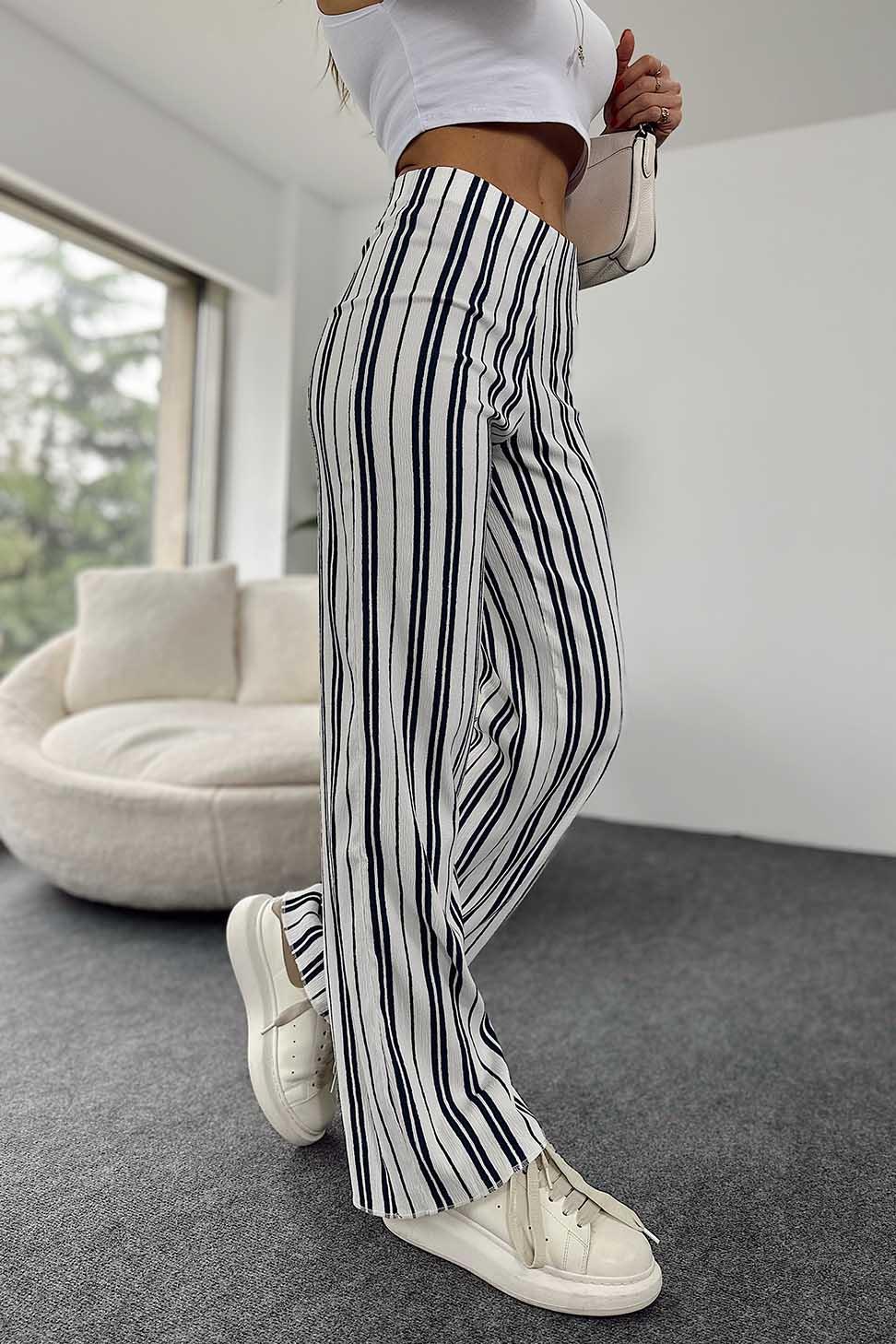 Beli Lastikli Dikine Lacivert Çizgili Kadın Pantolon Beyaz