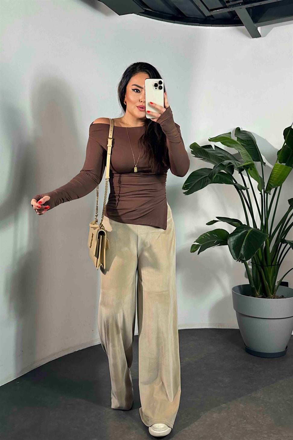 Beli Lastikli Kadife Palazzo Kadın Pantolon Bej