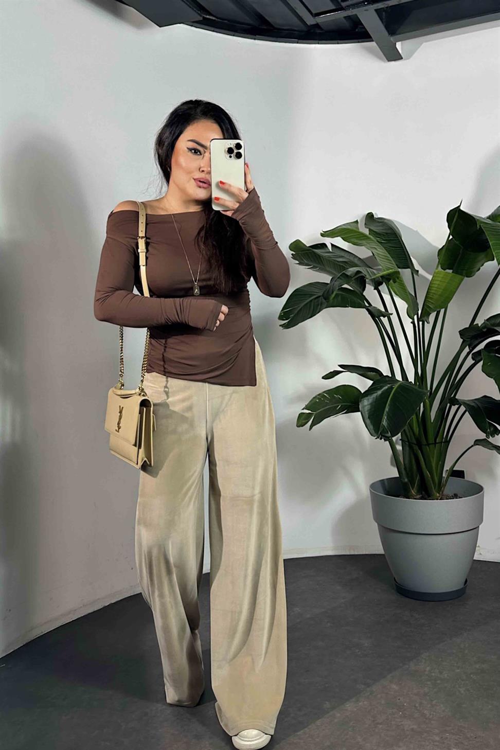 Beli Lastikli Kadife Palazzo Kadın Pantolon Bej