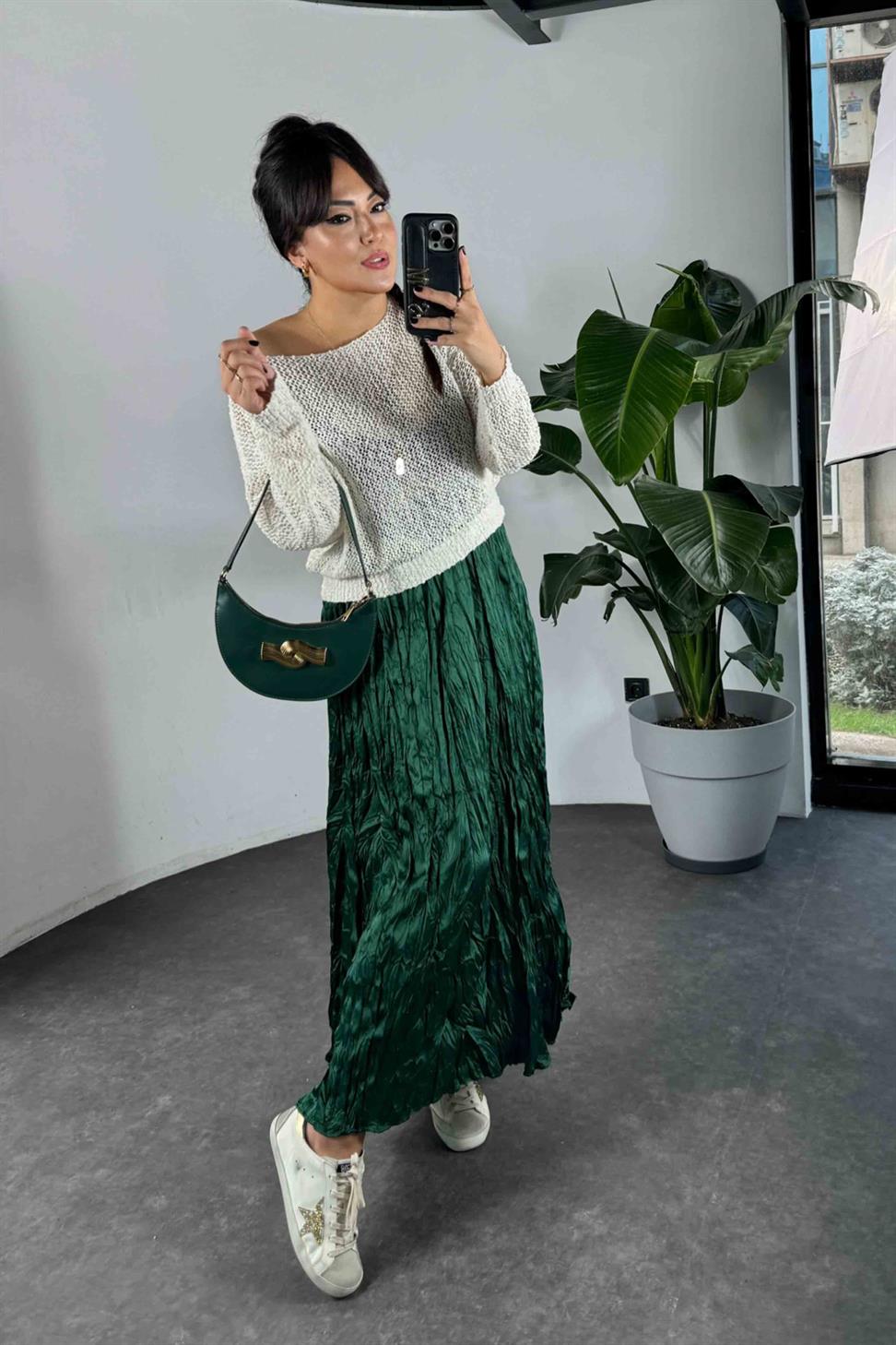 Beli Lastikli Kırışık Pileli Saten Kadın Etek Zümrüt