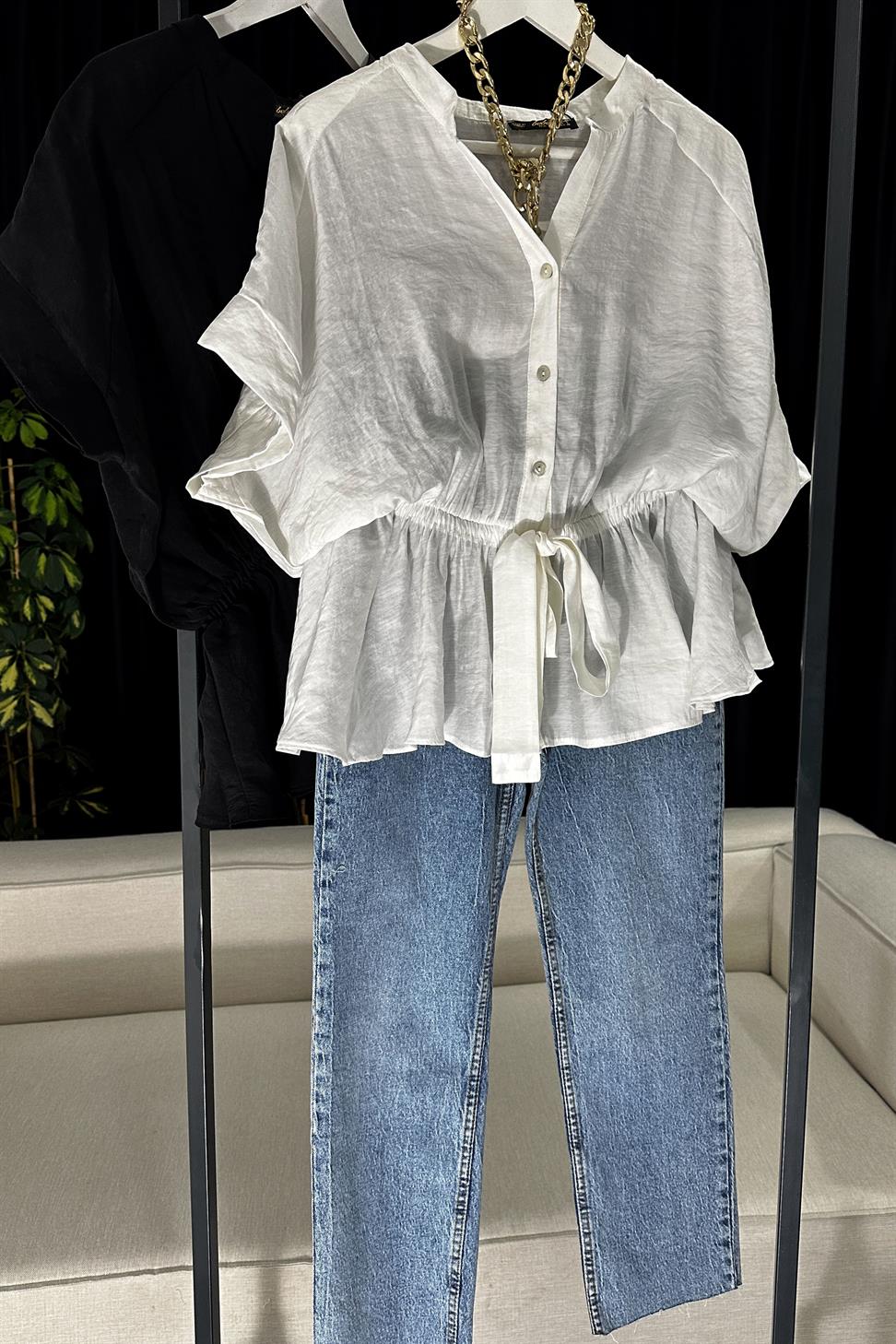 Beli Lastikli Kuşak Detaylı Tensel Gömlek Beyaz