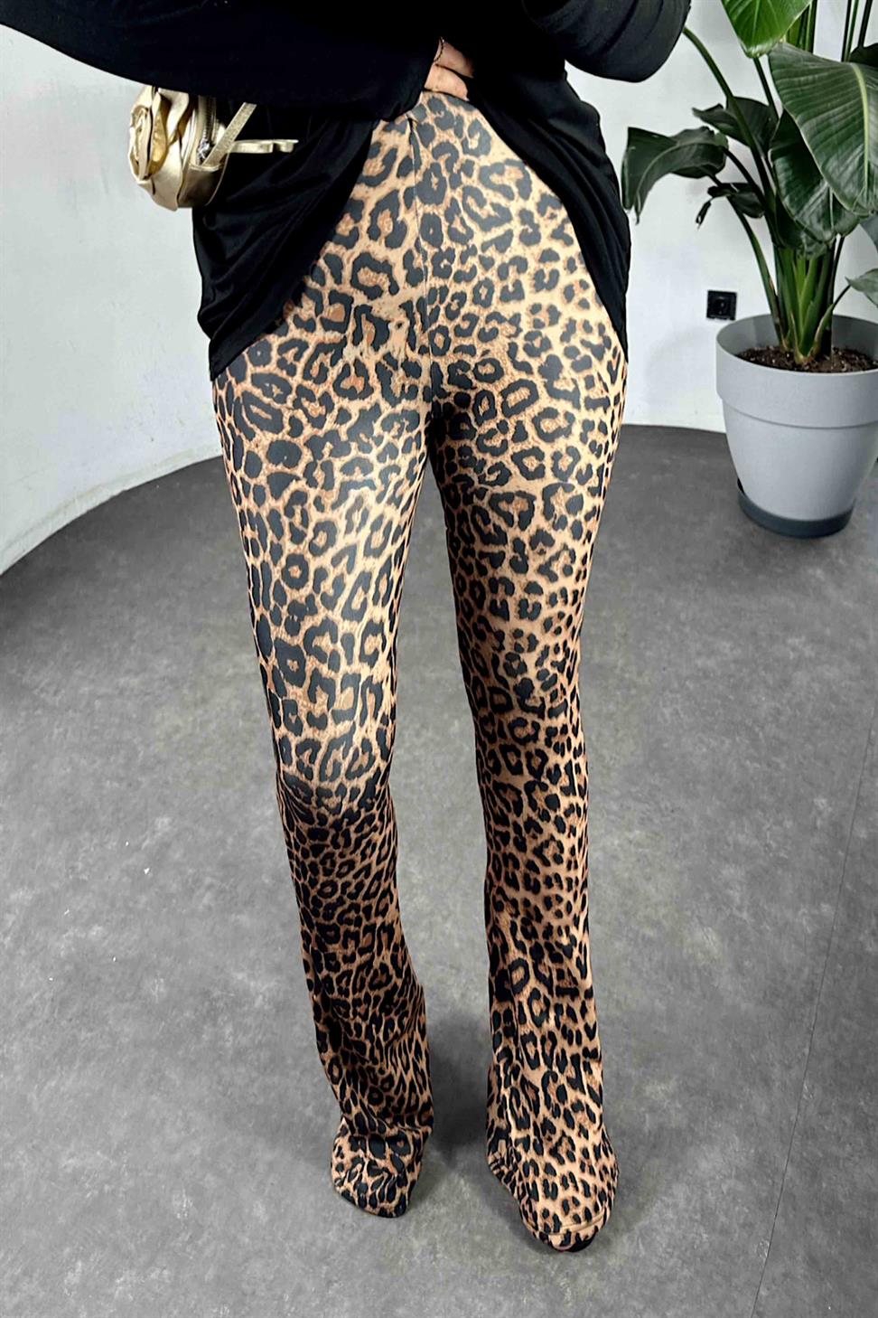 Beli Lastikli Leopar Desen İspanyol Paça Kadın Tayt Kahverengi