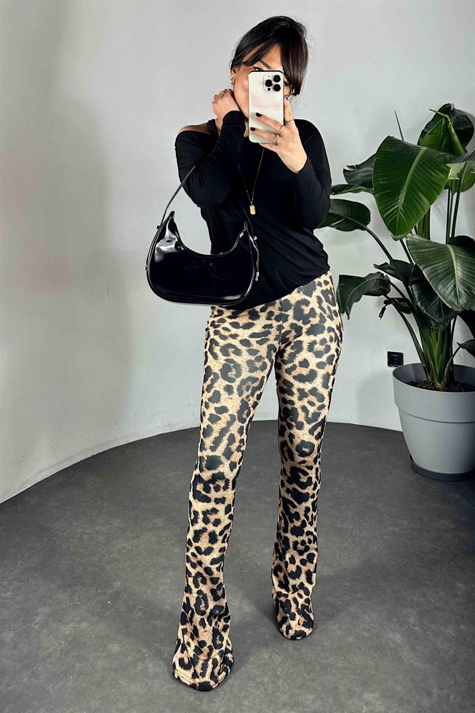 Beli Lastikli Leopar Desen İspanyol Paça Kadın Tayt Camel