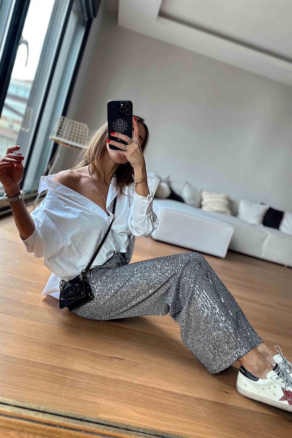 Beli Lastikli ve Pul Payetli Tasarım Bol Pantolon Gümüş