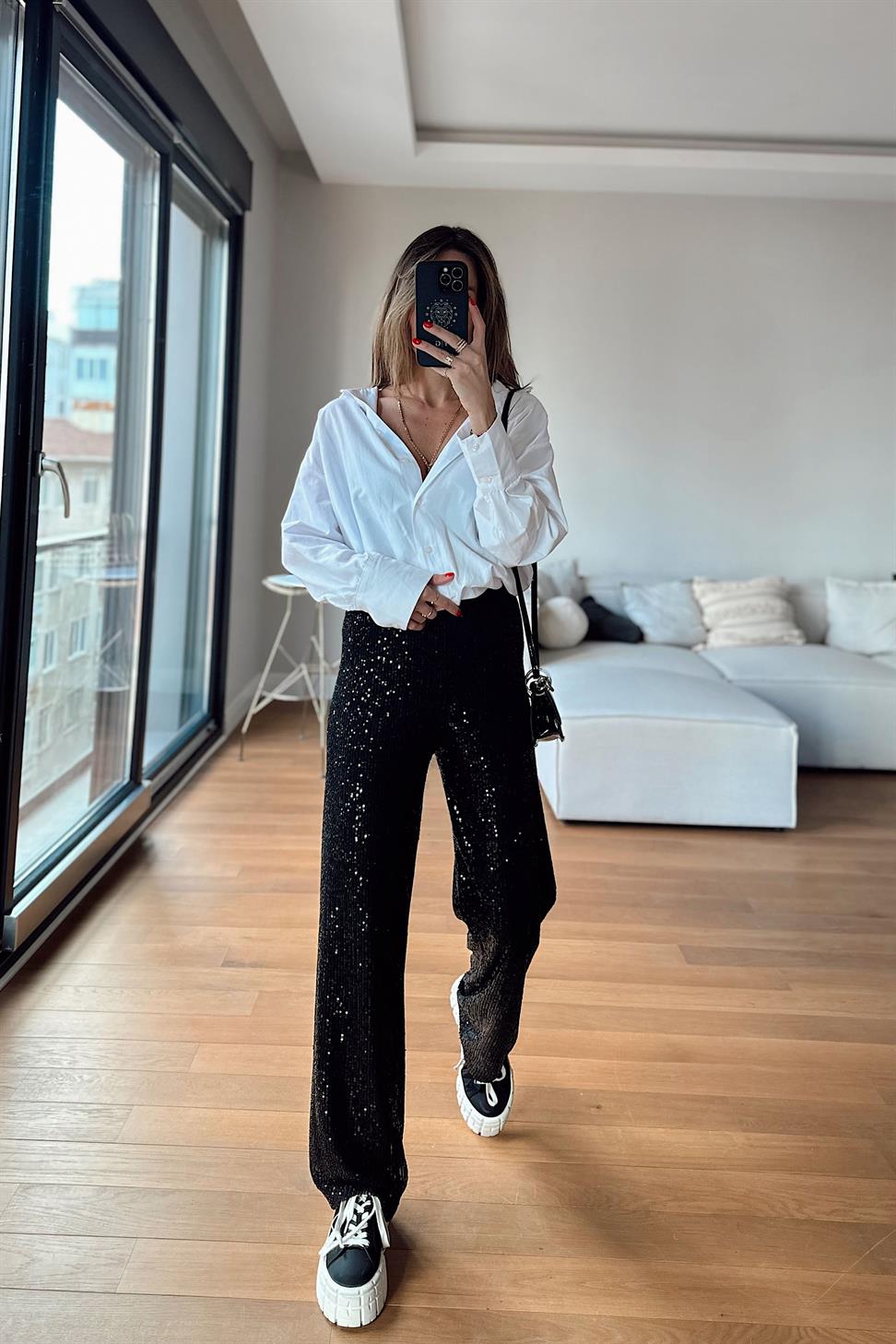 Beli Lastikli ve Pul Payetli Tasarım Bol Pantolon Siyah