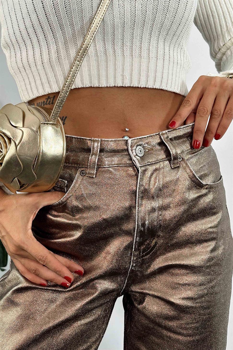 Beyaz Eskitme Detaylı Ultra Yüksek Bel Bakır Varaklı Jean Bakır