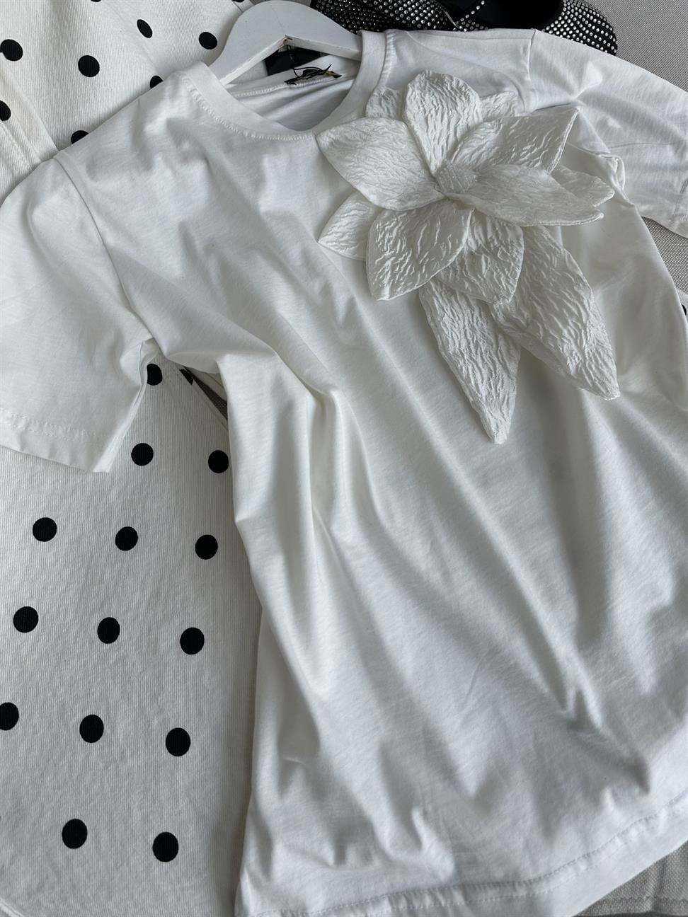 Beyaz İnci Taşlı Big Flower Tshirt