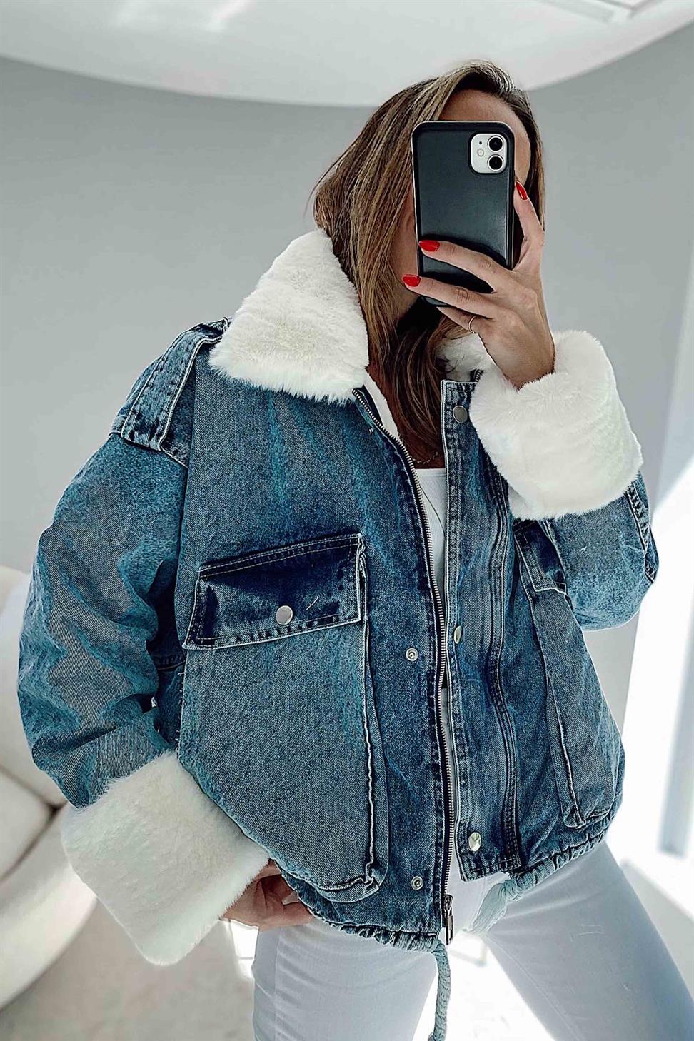 Beyaz Kürklü Denim Kadın Kısa Mont Mavi