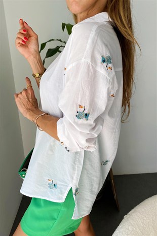 Beyaz Mavi Minik Koala Nakış İşlemeli Oversize Gömlek