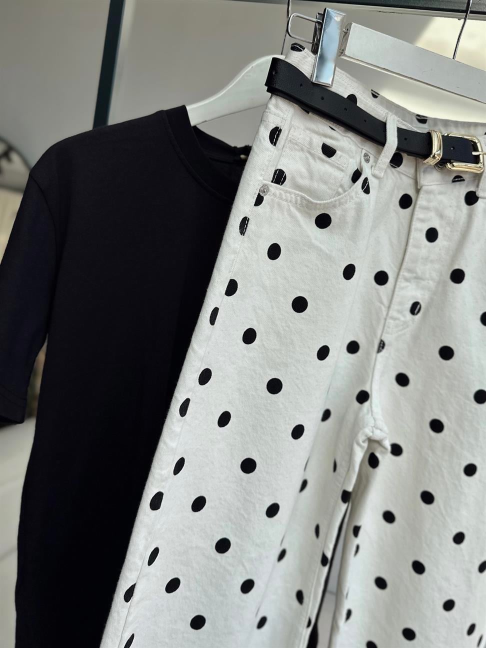 Beyaz Siyah Yüksek Bel Puantiyeli Jean Pantolon