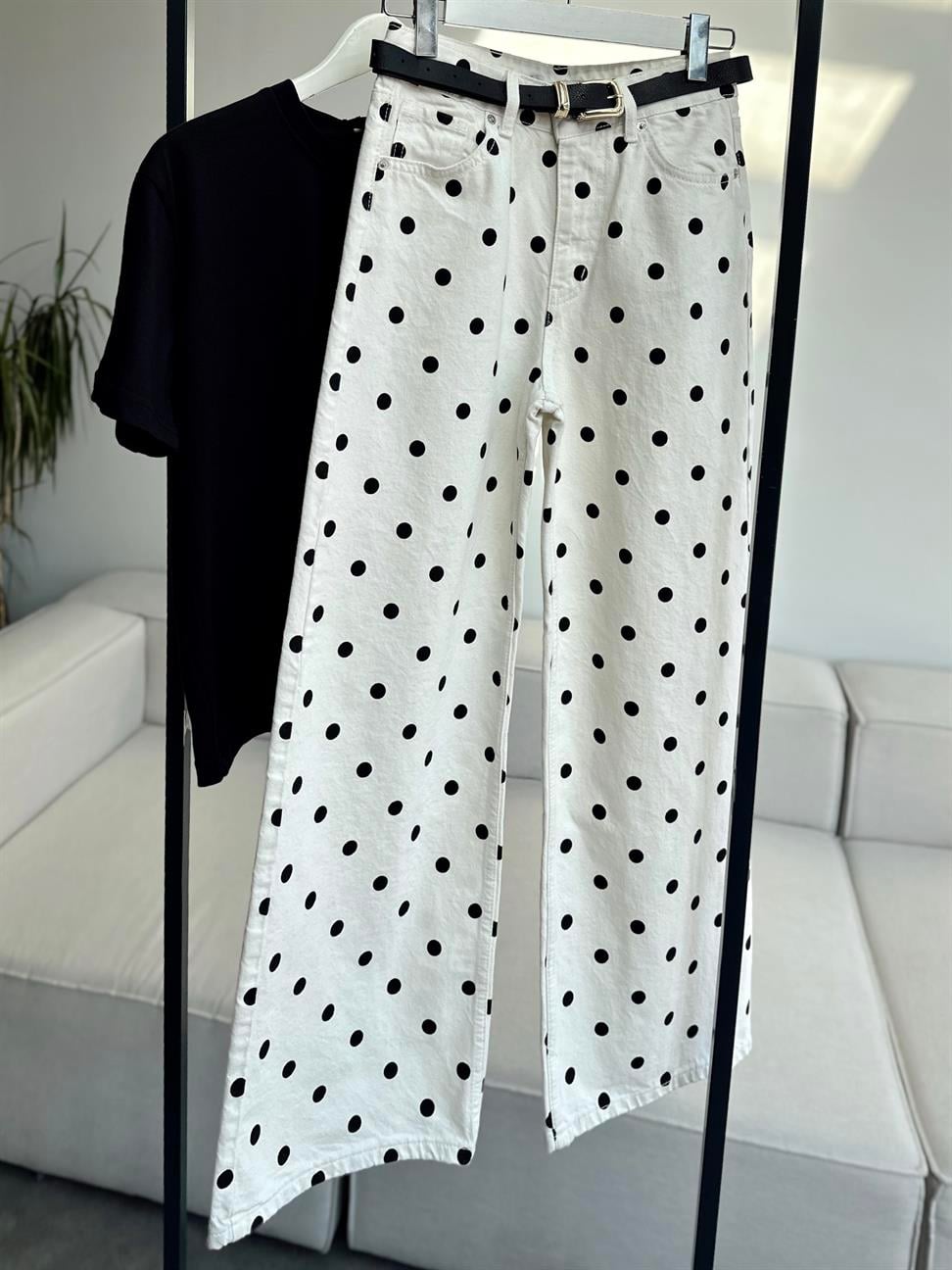 Beyaz Siyah Yüksek Bel Puantiyeli Jean Pantolon