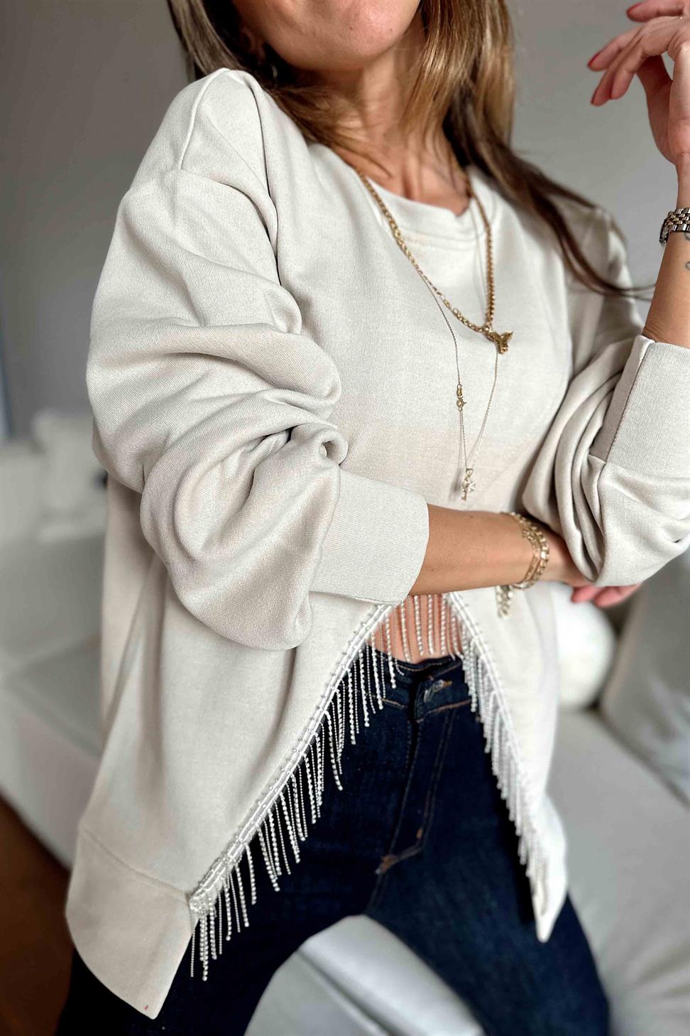 V Taş Püsküllü Tasarım Sweatshirt Bej