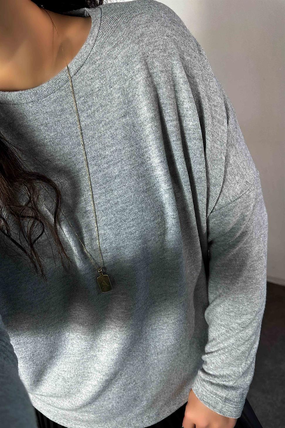Bisiklet Yaka Yumoş Basic Bluz Gri