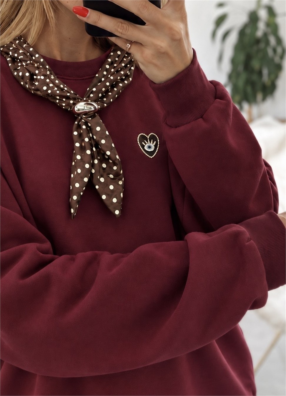Bordo Fular Detaylı Şardonlu Sweat