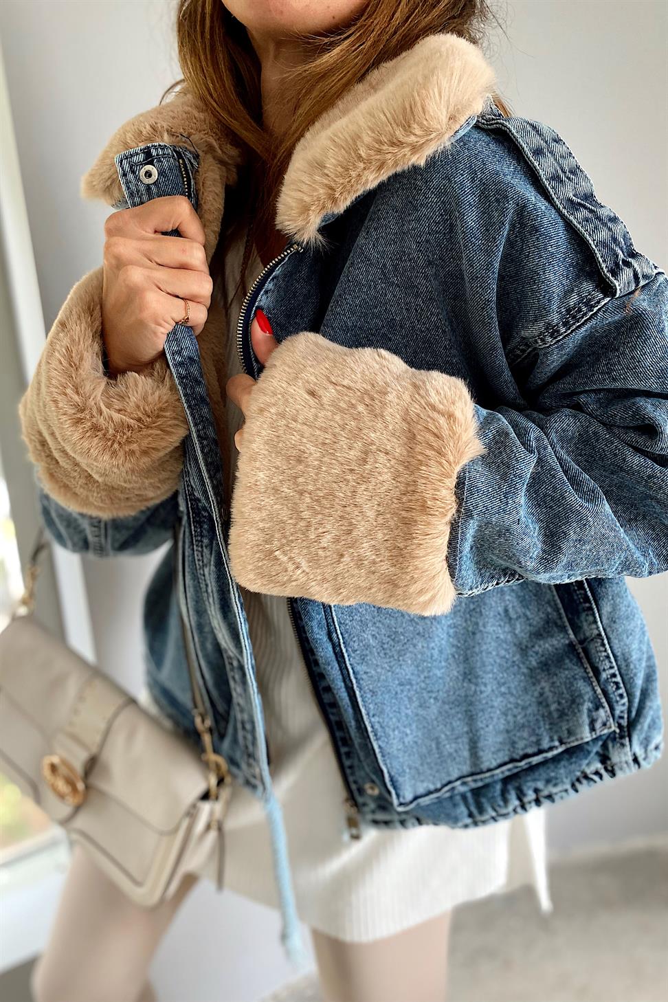 Camel Kürklü Denim Kadın Ceket Mavi