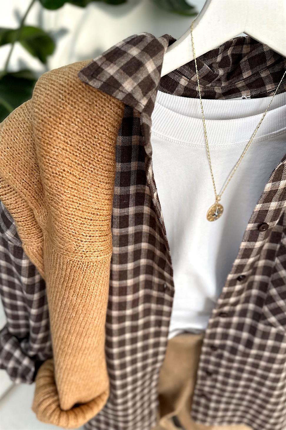 Cep Detaylı Ekose Gömlek Sütlü Kahve