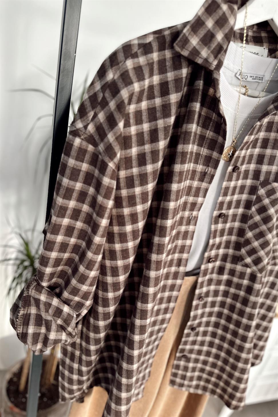 Cep Detaylı Ekose Gömlek Sütlü Kahve