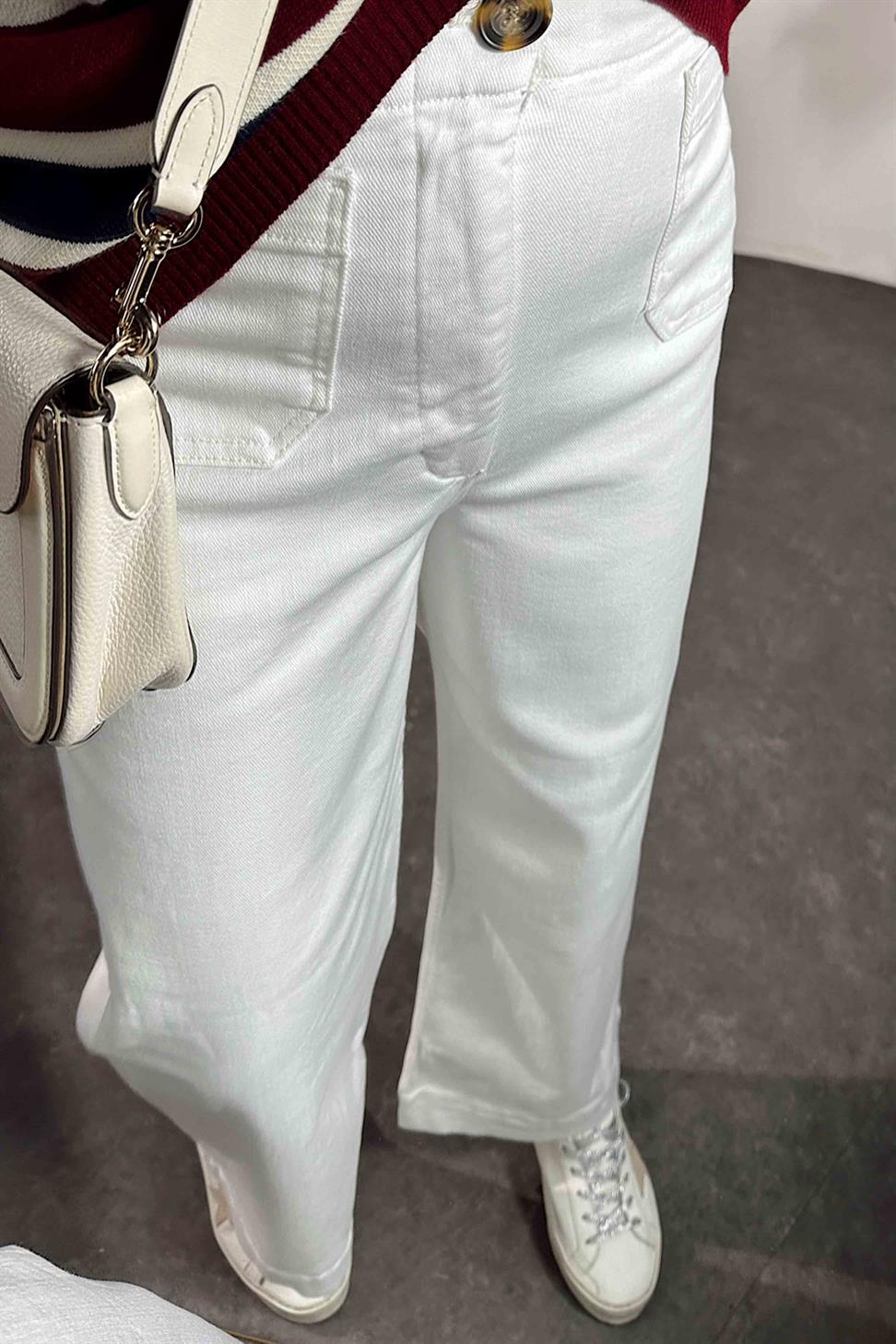 Cep Detaylı Geniş Paça Jean Beyaz