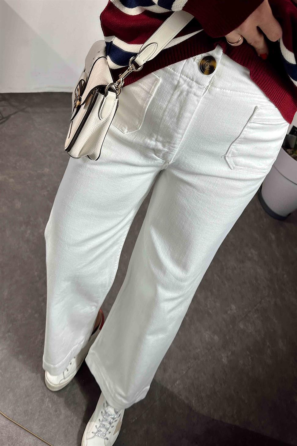 Cep Detaylı Geniş Paça Jean Beyaz