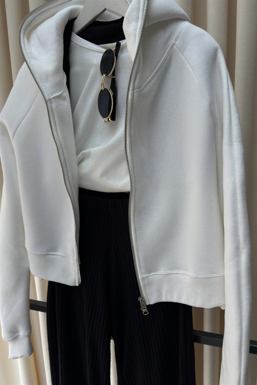 Çift Yönlü Açılabilir Fermuarlı Sweatshirt Beyaz