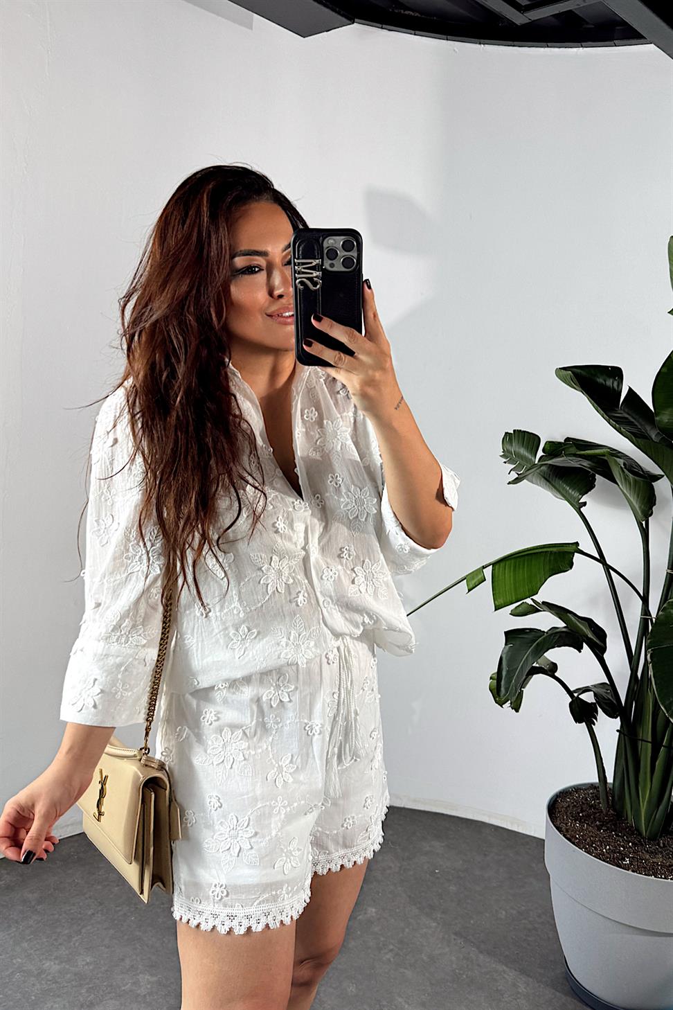 Dantel Detaylı Nakışlı Takım Beyaz