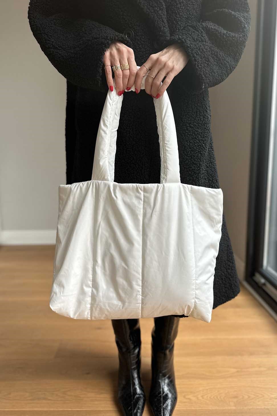 Dikiş Detay Astarlı Çanta Beyaz