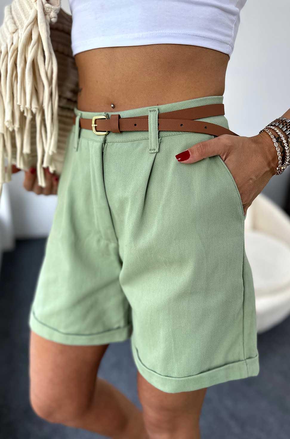 Duble paça Şehir Boy Kemerli Gabardin Şort Çağla Yeşili