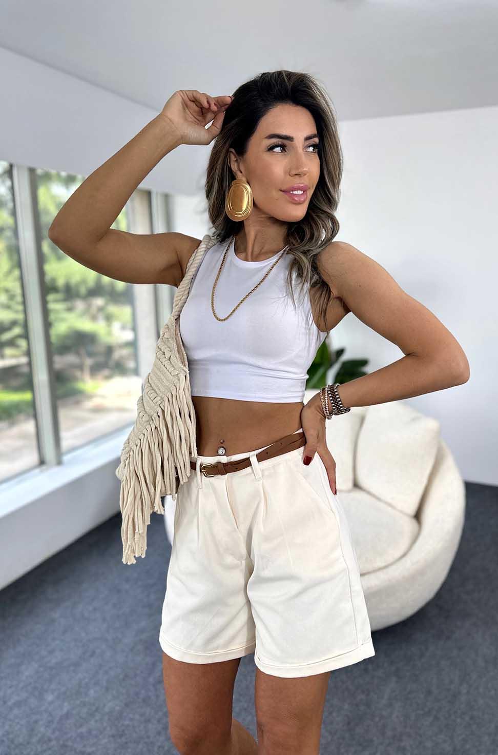 Duble paça Şehir Boy Kemerli Gabardin Şort Ekru