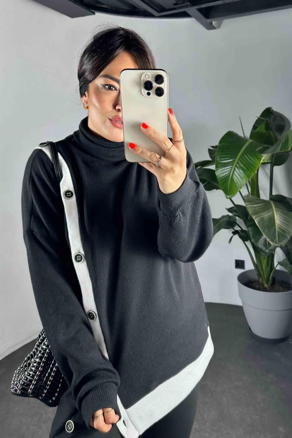 Düğme Detaylı Triko Boğazlı Kadın Sweat Siyah