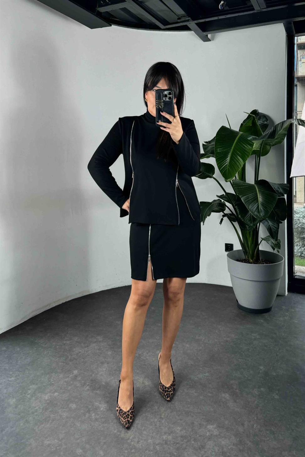 Fermuar Detay Mini Etekli Çelilk Örme Kadın Takım Siyah