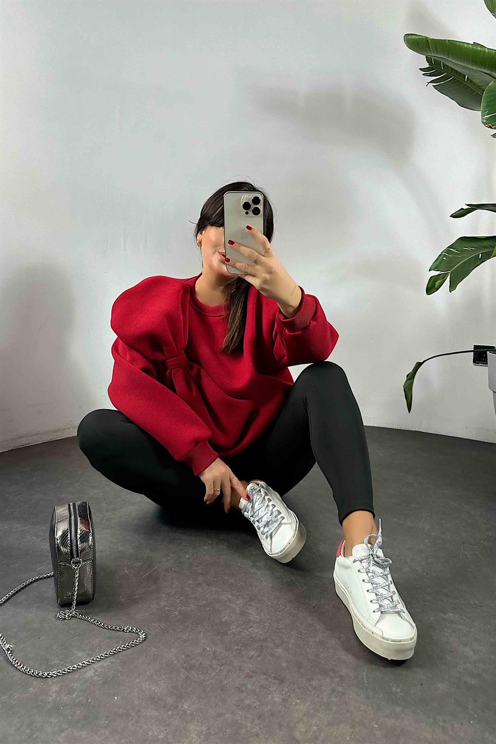 Fiyonk Detay İçi Şardonlu Oversive Sweatshirt Kırmızı