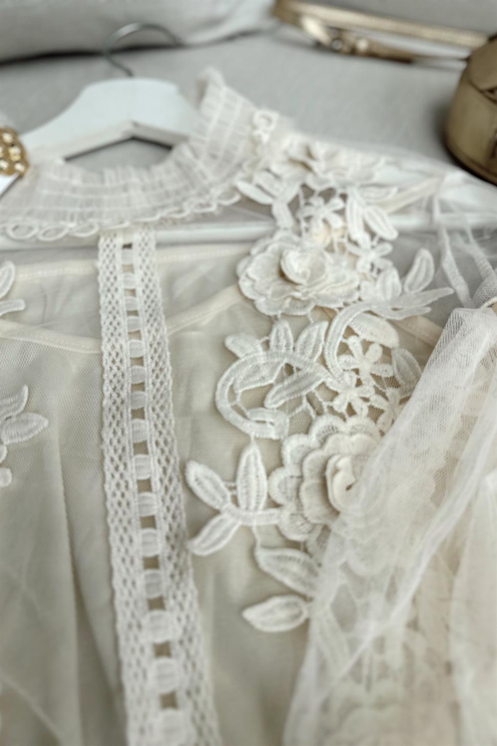 Floral Lace İkili Tasarım Bluz Ekru