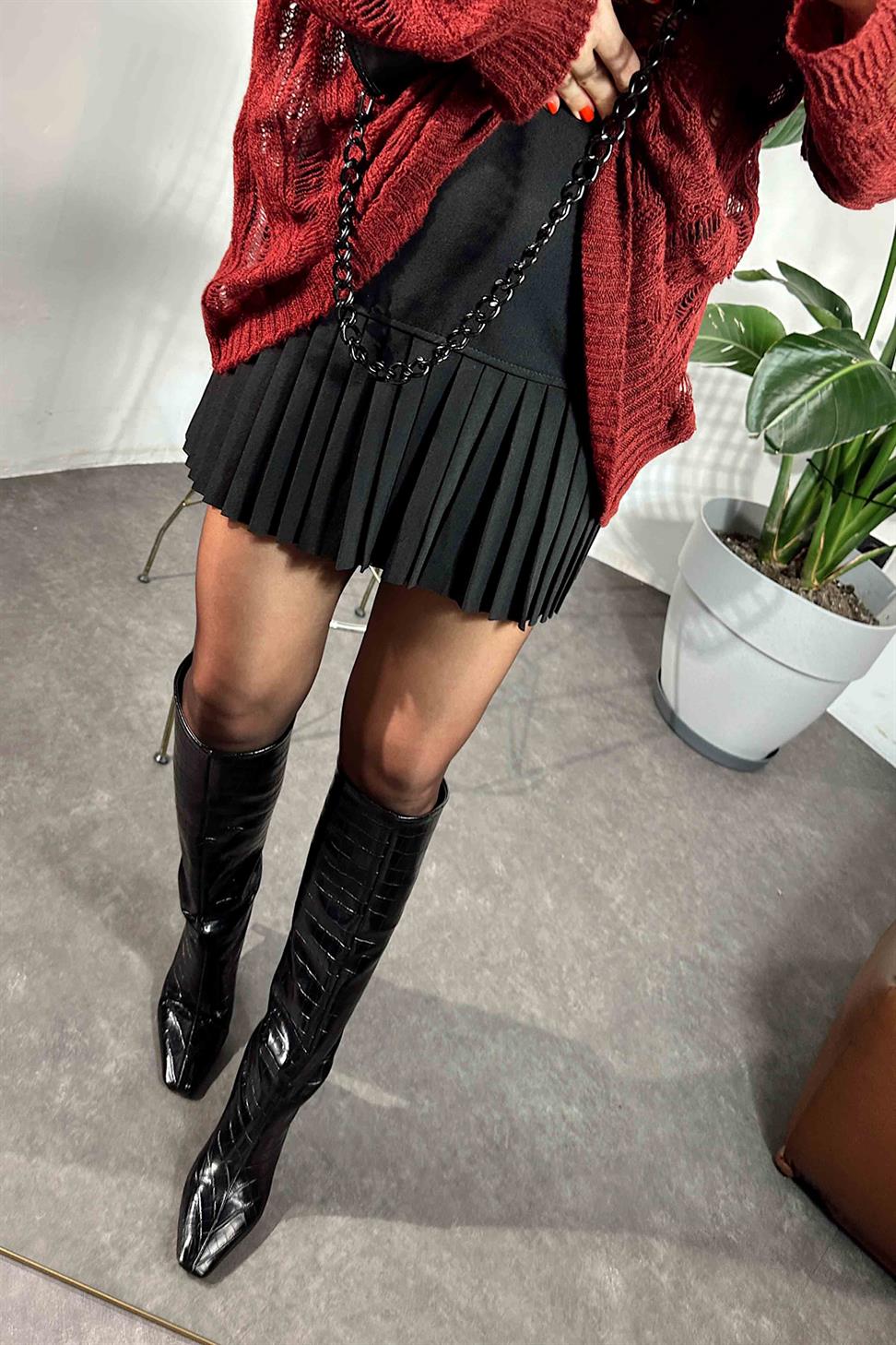 Full Likralı Yarı Piliseli Kumaş Etek Siyah