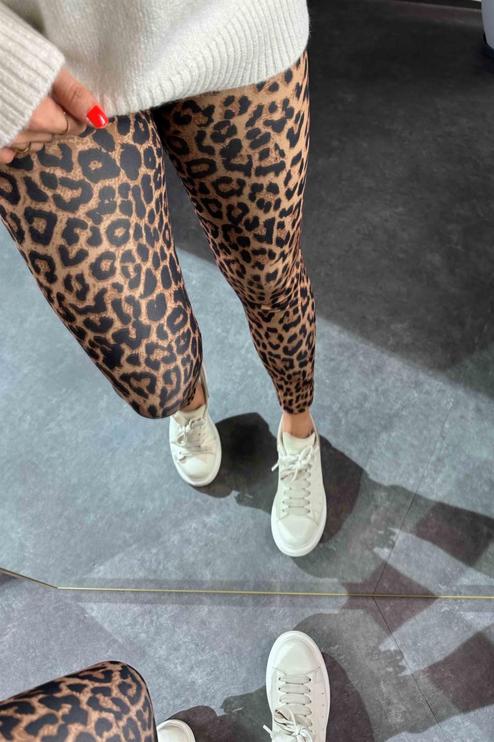 Geniş Kemer Leopar Desenli Kadın Tayt Kahverengi