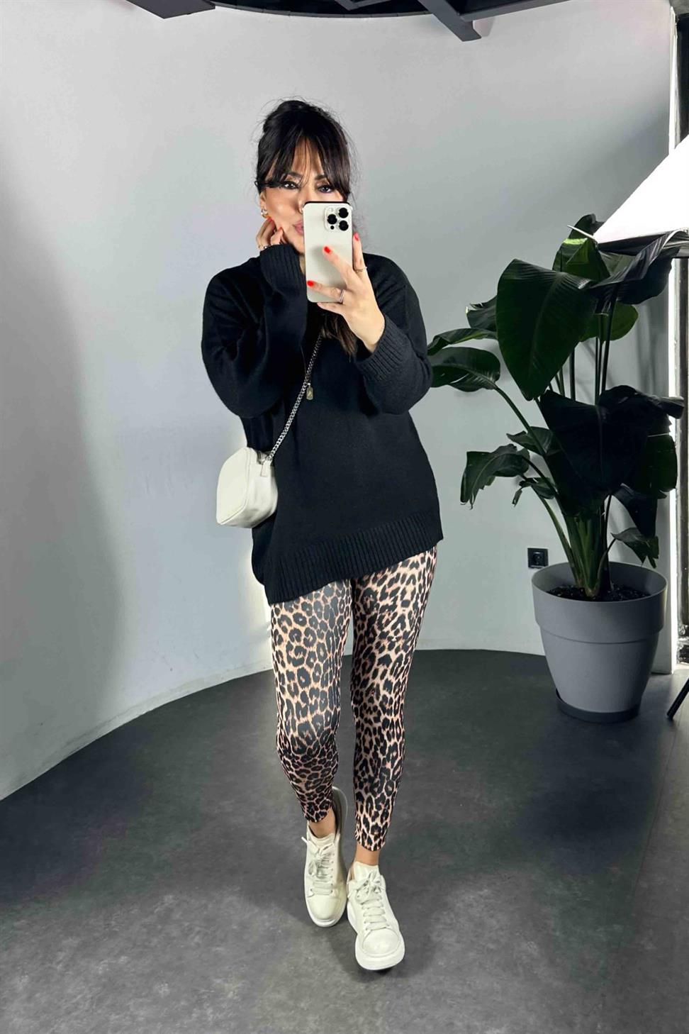 Geniş Kemer Leopar Desenli Kadın Tayt Somon