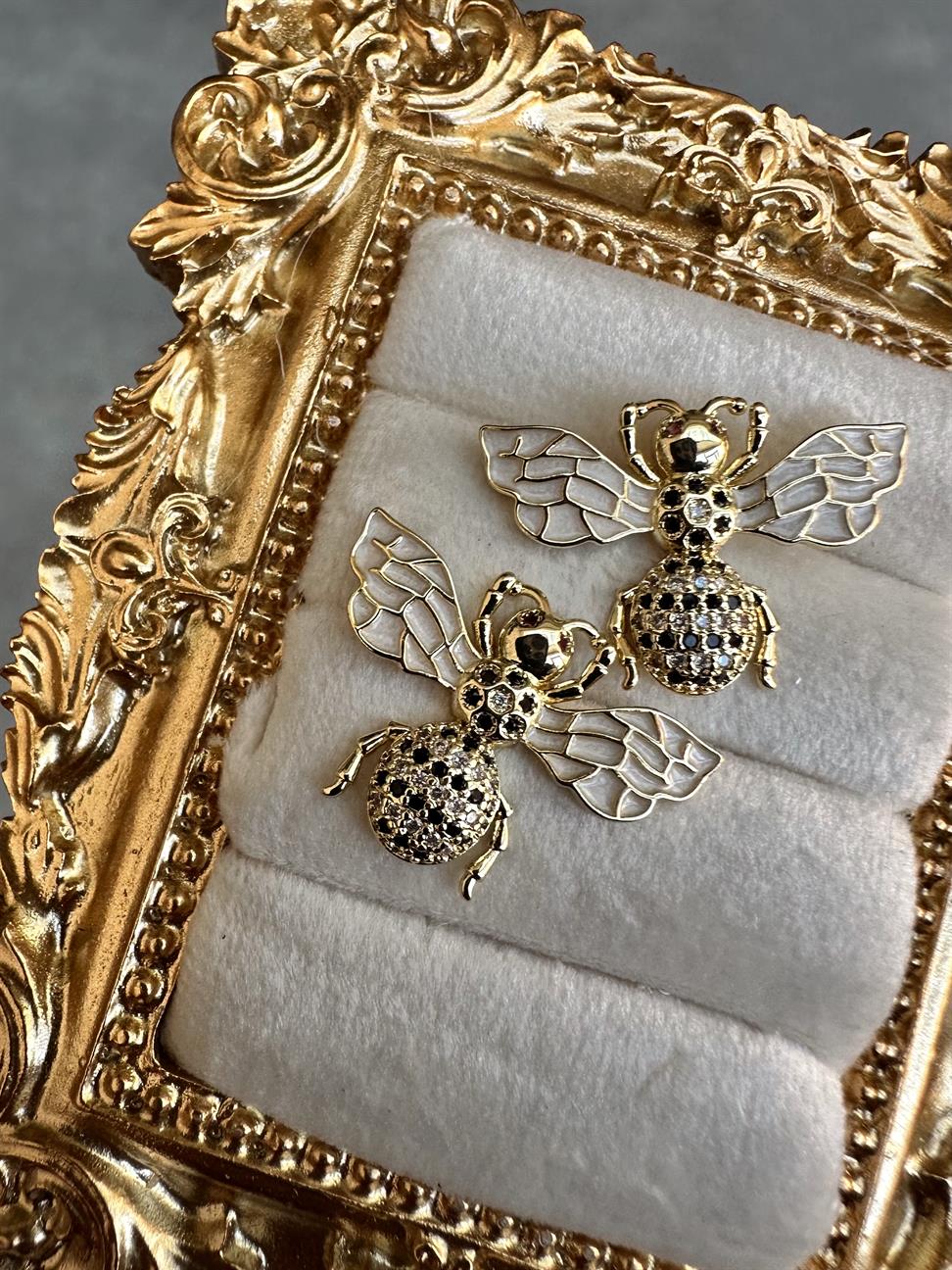 Gold Bal Arısı Zirkon Taşlı Küpe